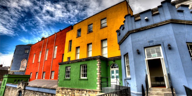 Sightseeing-Tipp: die bunten Häuserfronten Dublins