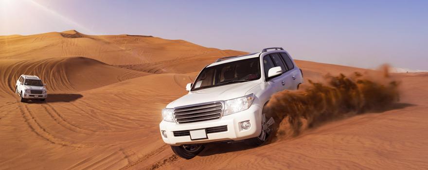 Jeep Safari in der Wueste
