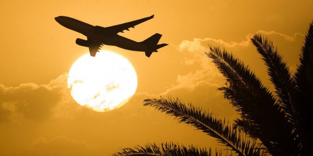 Flugzeug am Strand von St. Maarten