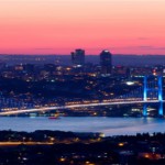 Bosporus Bruecke in Istanbul in der Tuerkei