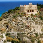 Santa Maria dell Isola auf Tropea in Italien