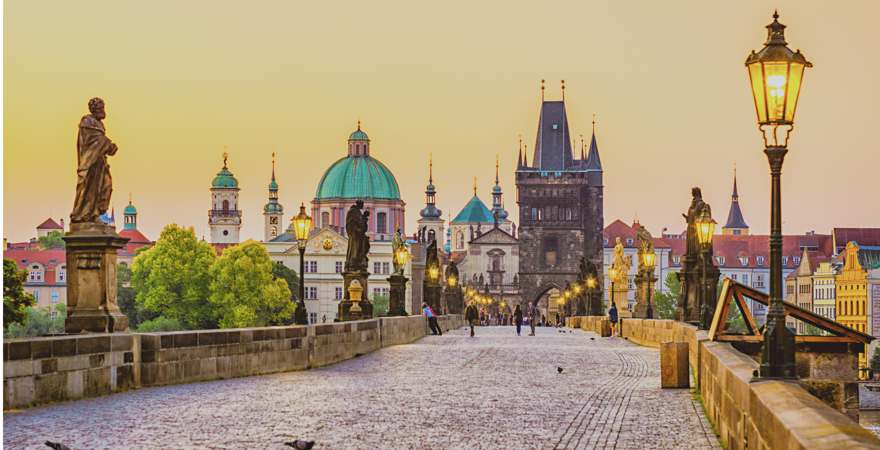 Abednstimmung auf der Karlsbrücke in Prag