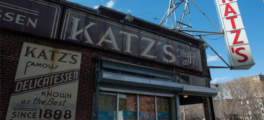Katz's Delicatessen: eine absolute Institution in der Lower East Side