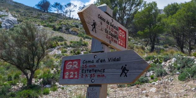 Mit dem Rucksack durch die Pampa Mallorcas – Fernwandern auf dem GR221
