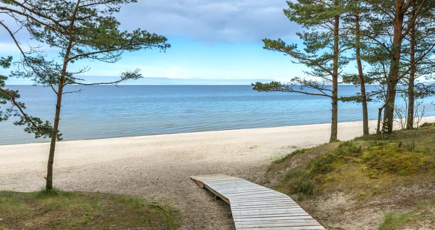 Strand an der Ostsee in Riga