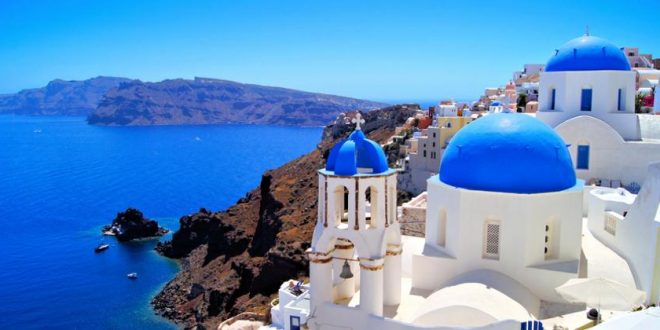Santorin – Ein Reisebericht zur Traumdestination in blau und weiß