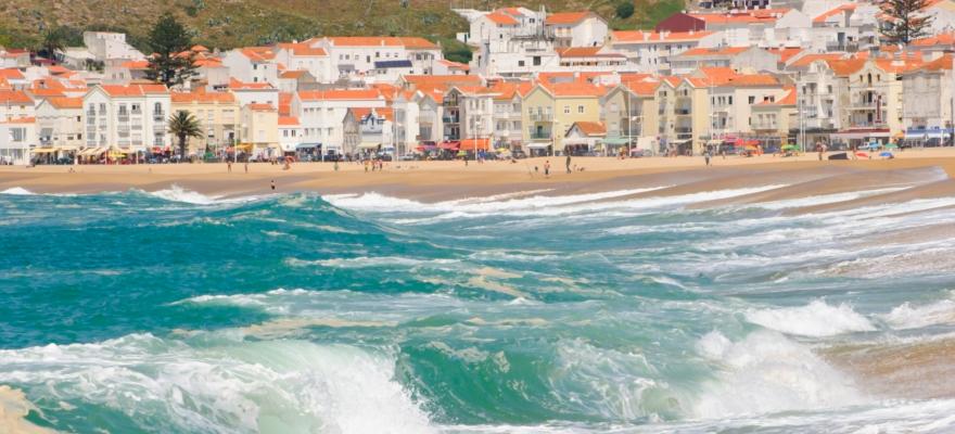 Praia-da-Nazaré