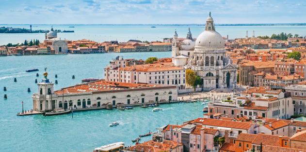 Kanäle, Palazzi und ganz viel Charme: Urlaubsguide Venedig