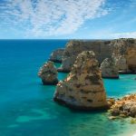 kueste der algarve in portugal