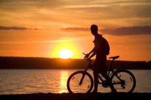 Fahrradfahren-sonnenuntergang