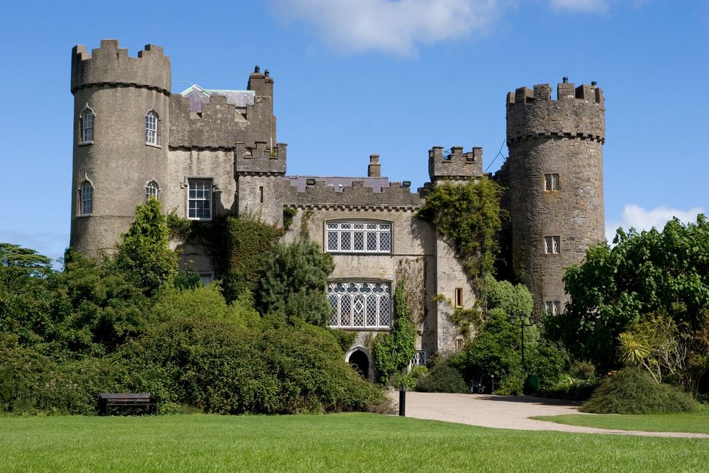 burg in dublin in irland