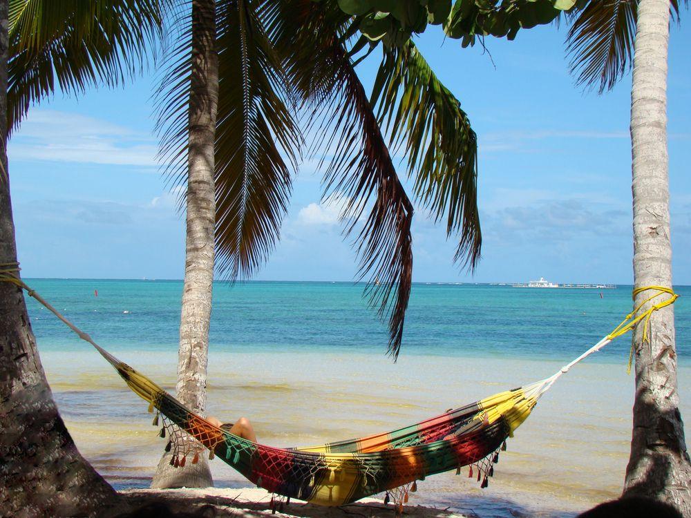 karibik-haengematte-strand