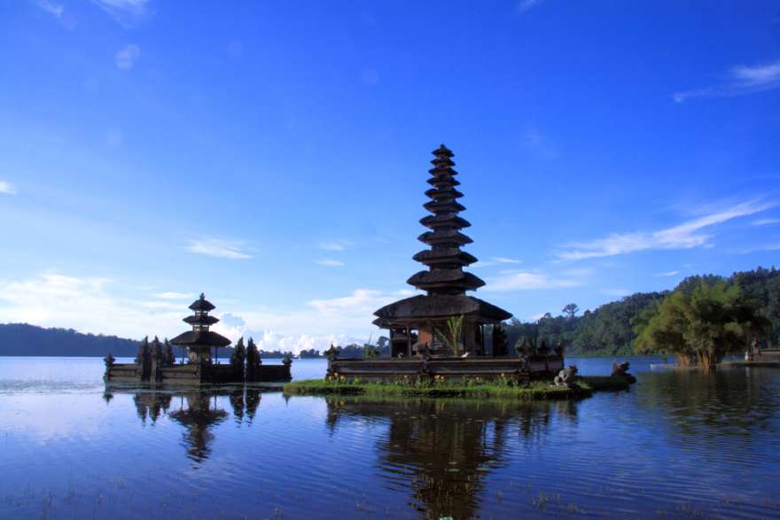 bali-Bedugul-Tempel-sonnenuntergang