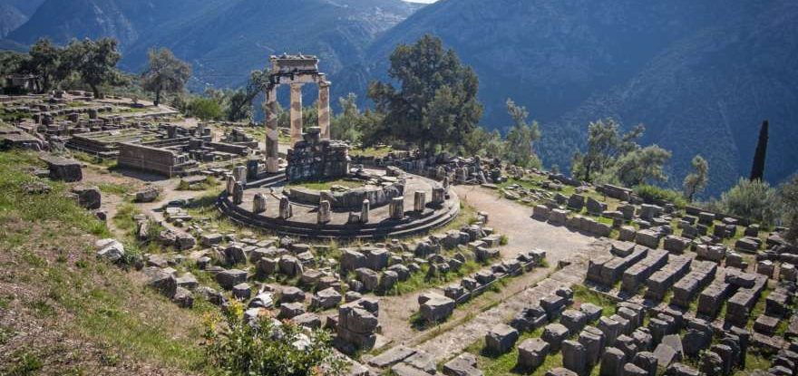 Tempel der Athene in Delphi in Griechenland