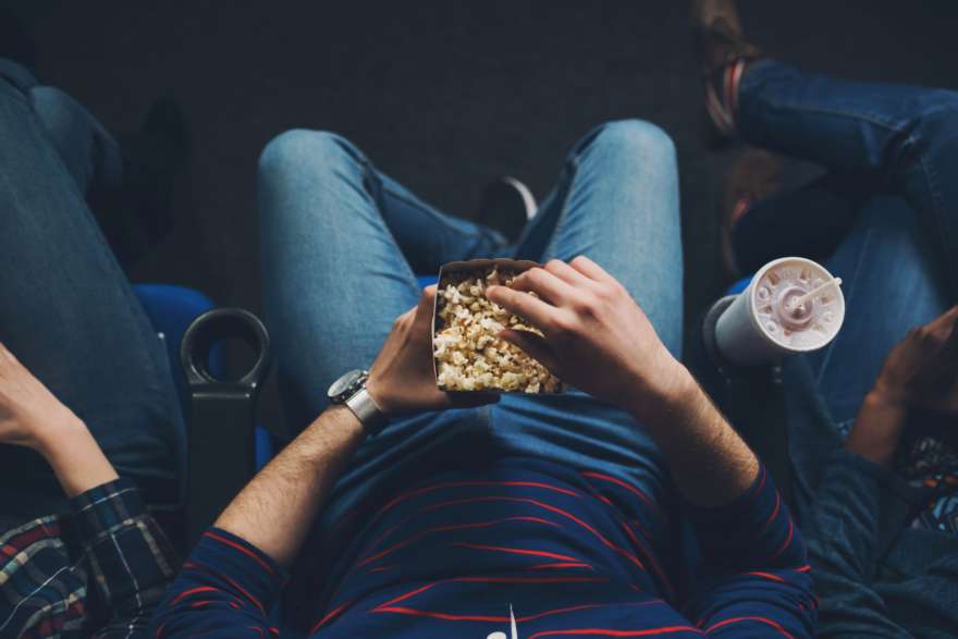 Popcorn bei Kinobesuch