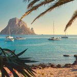 Strand Cala d'Hort auf Ibiza in Spanien