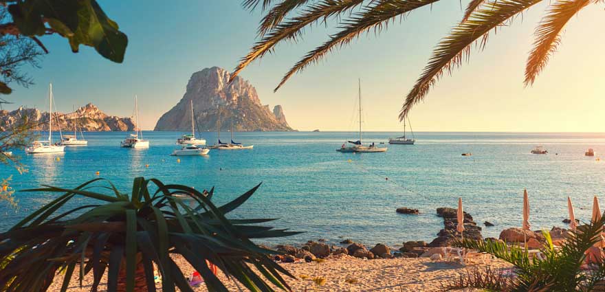 Cala d'Hort auf Ibiza in Spanien