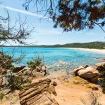 Strand Spiaggia di Liscia Ruja auf Sardinien in Italien