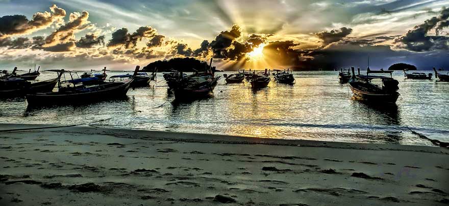 Strand Sunrise Beach Koh Lipe in Thailand