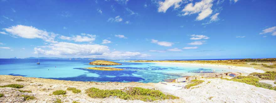 Kueste von Formentera in Spanien