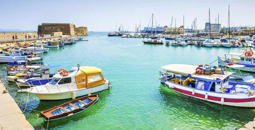Hafen von Heraklion auf Kreta in Griechenland