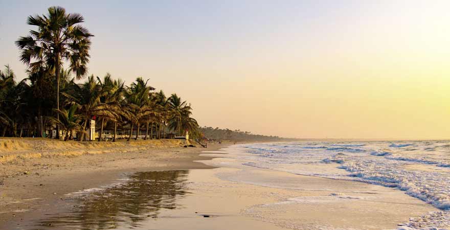 Sonnenuntergang am Strand von Gambia