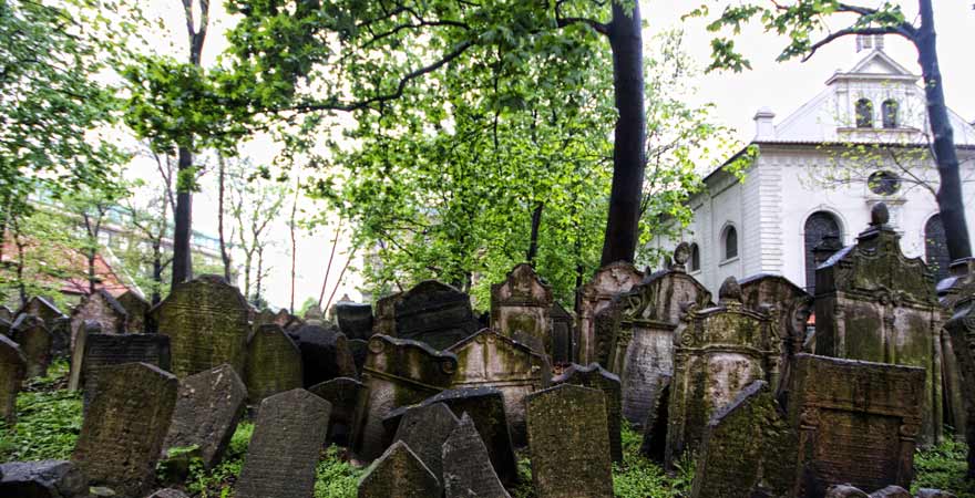 alter juedischer friedhof in prag