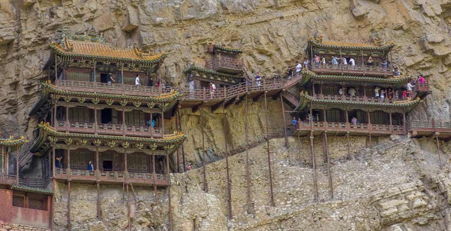 Das haengende Kloster am-Henshang Mountain bei Datong in China