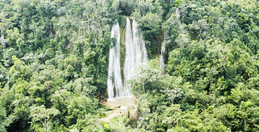 El Limon Wasserfall auf der Samana Halbinsel in der Dominikanischen Republik