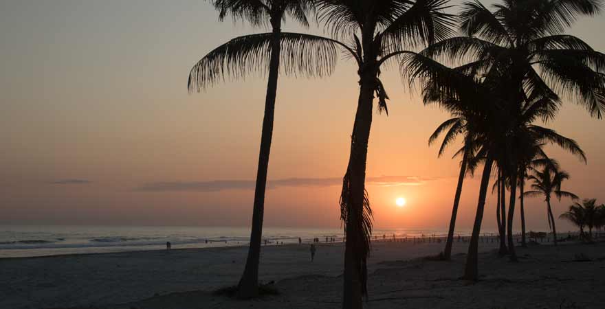 Sonnenuntergang am Strand in Salalah