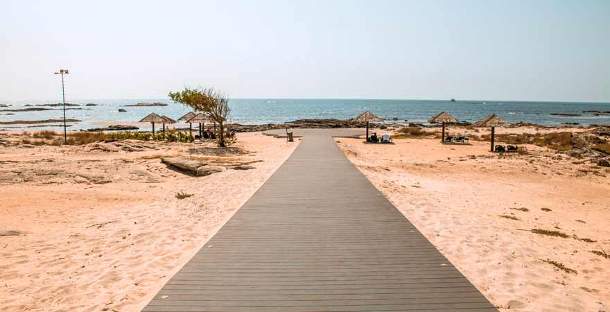 strand des Kairaba Mirbat Resort im Oman