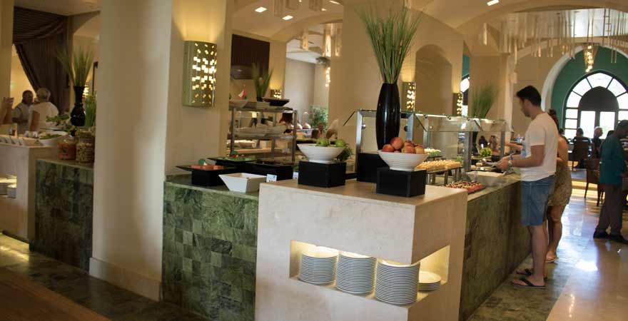 Buffet im Salalah Rotana Resort im Oman