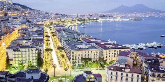 Von Altstadt bis Vesuv: Die beliebtesten Sehenswürdigkeiten in Neapel