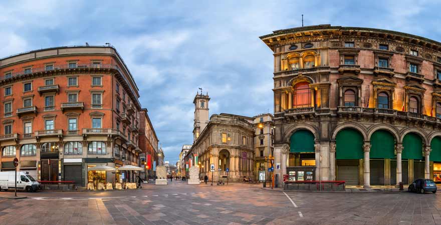 Piazza dei Mercanti in Mailand in Italien