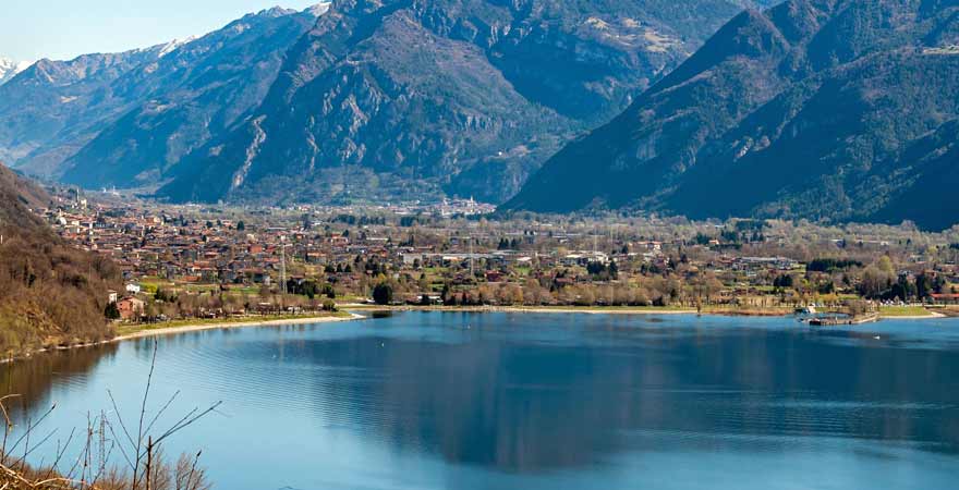 Lago d'Idro in Italien