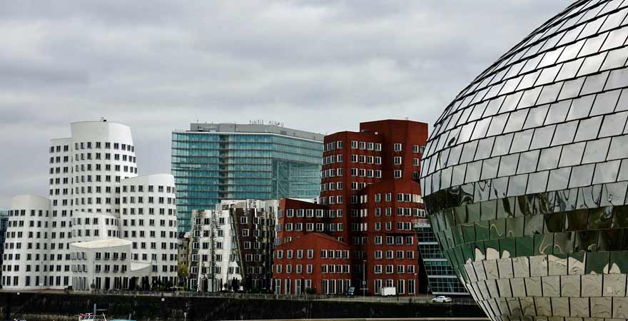 Ghery Bauten in Düsseldorf