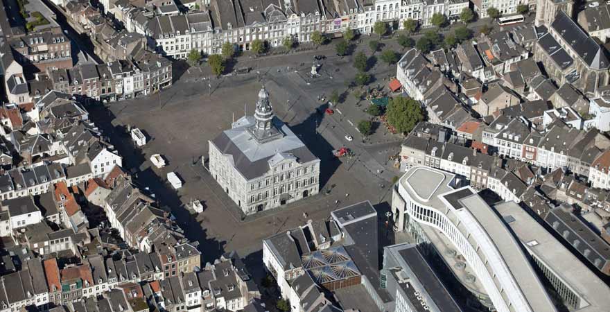 Rathaus am Alten Markt in Maastricht in den Niederlanden