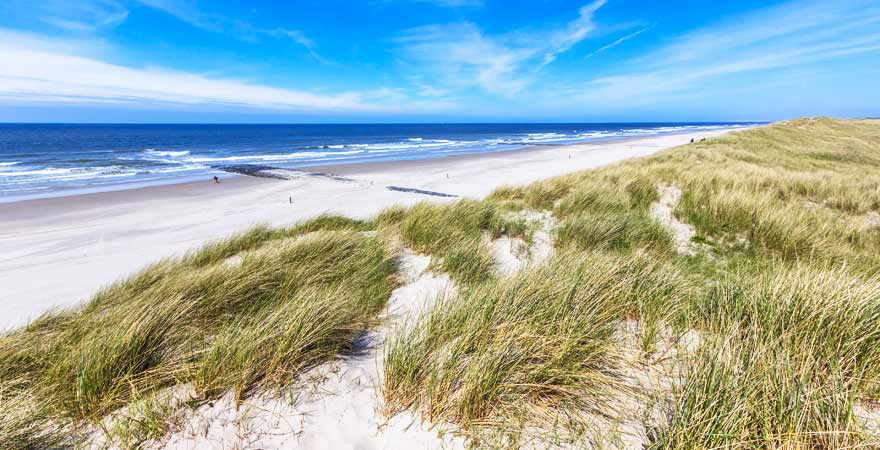 Strand bei Schiermonnigkoog in den Niederlanden