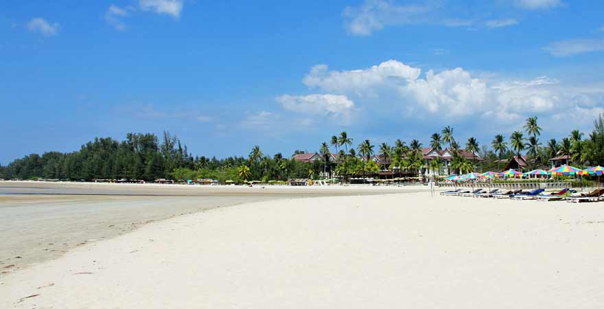 White Sand Beach in Khao Lak