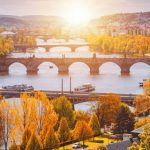 Blick auf Prag und die Brücken