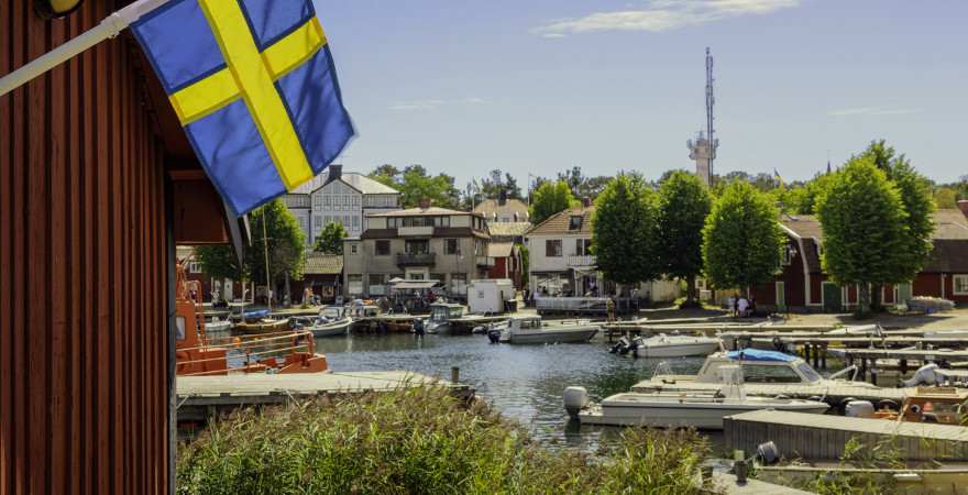 Der Hafen von Sandhamn in den Schären vor Stockholm