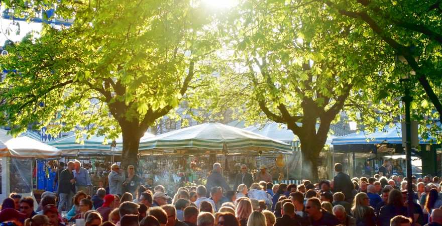 Der Biergarten am Viktualienmarkt in München