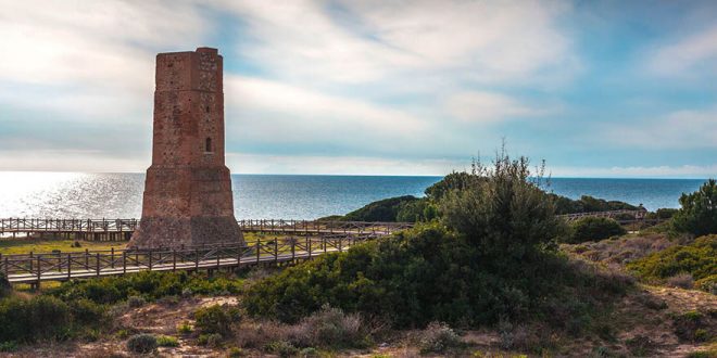 Zwischen Mittelmeer und Atlantik – die 9 schönsten Strände Andalusiens