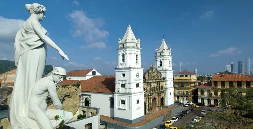 Kirche im latino baustil