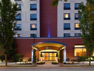 Holiday Inn Express Vancouver Airport