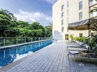 Travelodge Harbourfront 