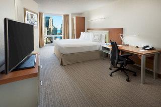 Springhill Suites by Marriott Chicago Downtown/ River North