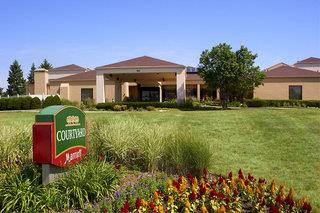 Courtyard by Marriott Chicago Deerfield