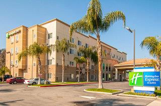Holiday Inn Express and Suites Bakersfield Central