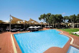 Ayers Rock Resort - Sails in the Desert